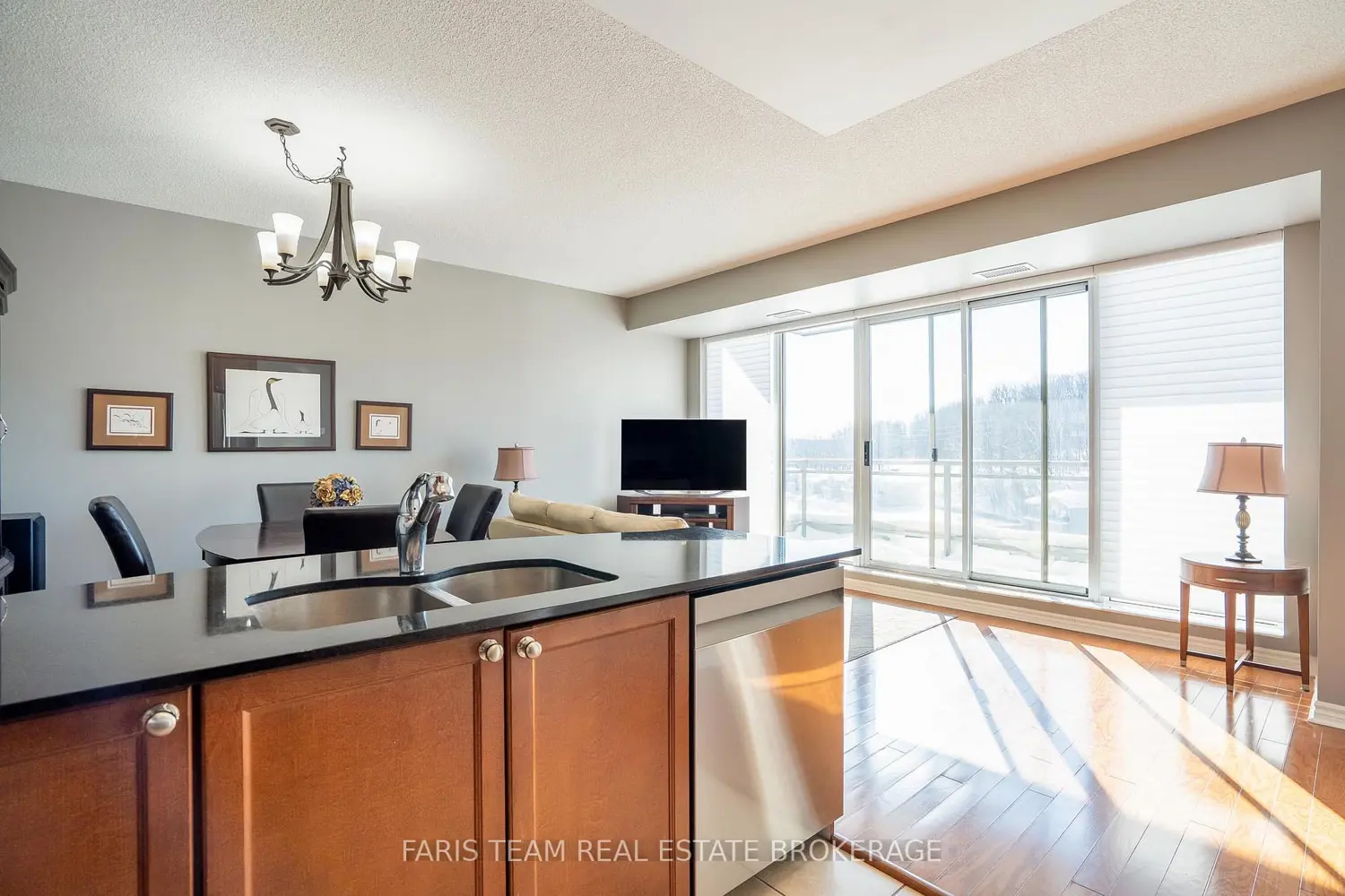 699 Aberdeen Boulevard 608 photo 5