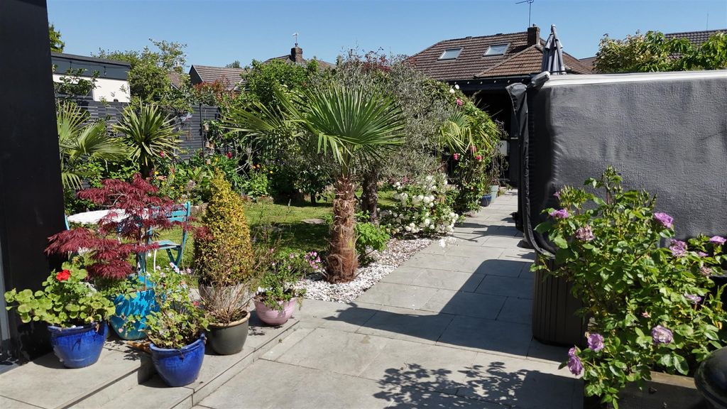 Additional image 20 of 3 bed property for saleHilltop Road, Dronfield S18