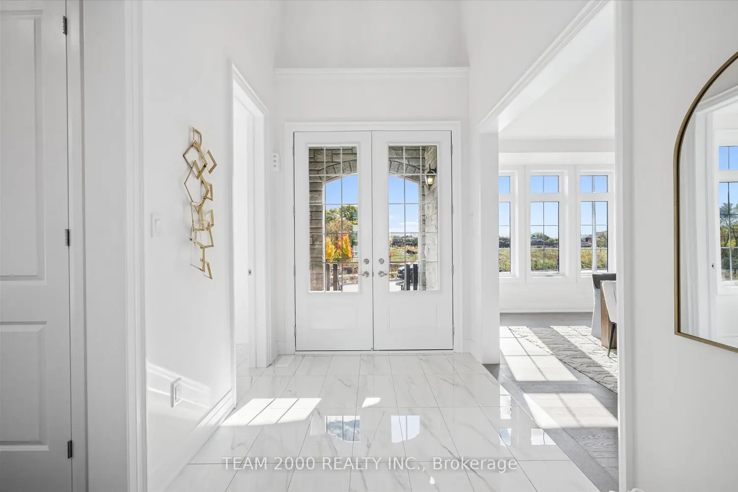 120 Moss Drive photo 2