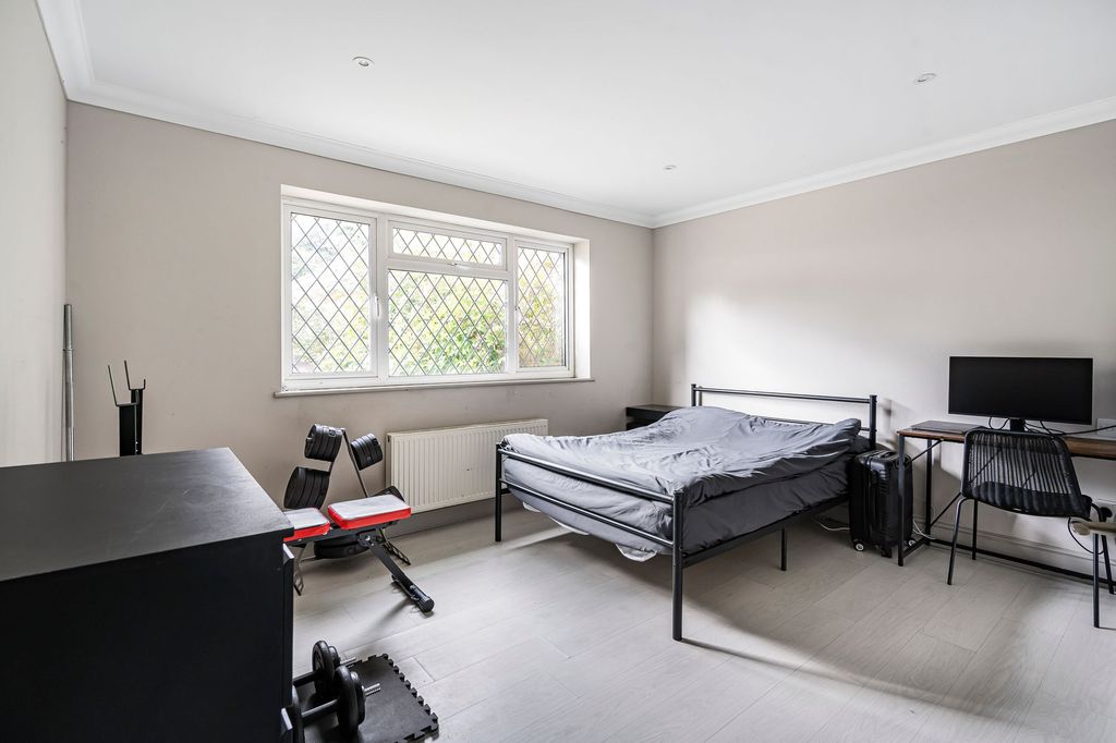 Additional image 18 of 7 bed detached house for saleHeadley Road, Epsom KT18