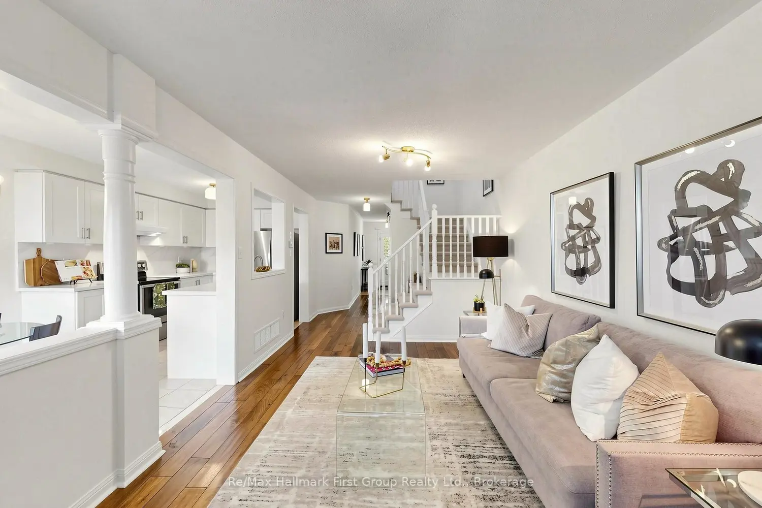 27 Robideau Place photo 4