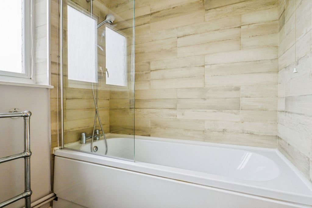 Additional image 18 of 3 bed flat for saleThe Gateway, Dover CT16