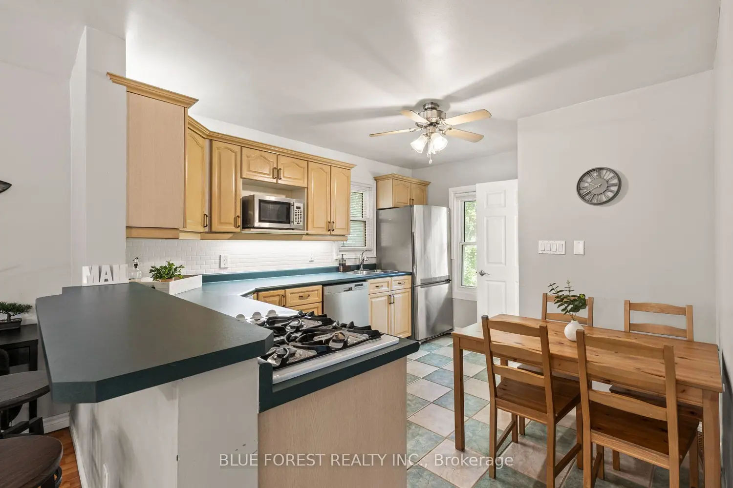 Additional image 6 of 808 Adelaide Street