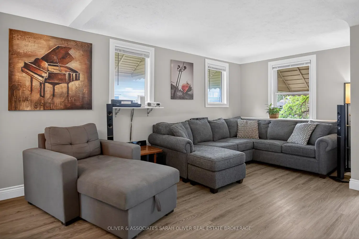 24 Third Avenue photo 4