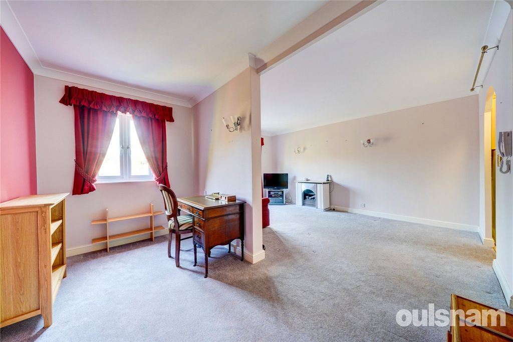 Additional image 3 of 1 bed flat for saleKingfisher Court, Woodfield Road, Droitwich, Worcestershire WR9