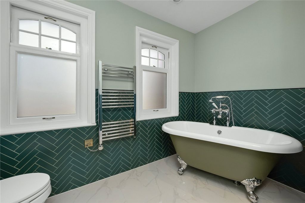 Additional image 17 of 6 bed detached house for saleBeauchamp Road, East Molesey, Surrey KT8