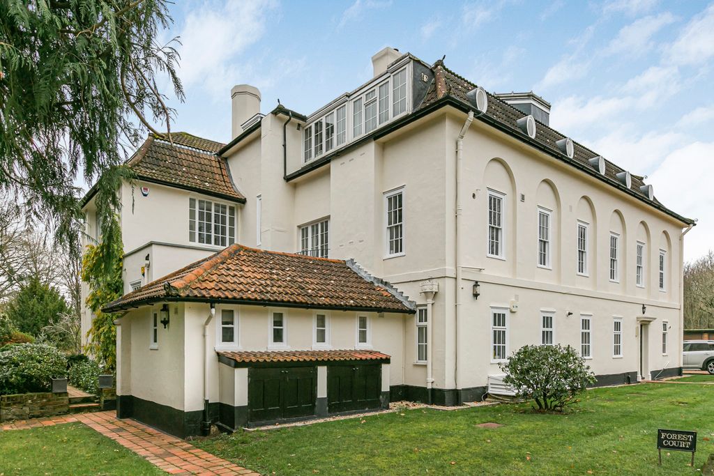 Additional image 17 of 3 bed flat for saleRoberts Way, Englefield Green, Egham, Surrey TW20