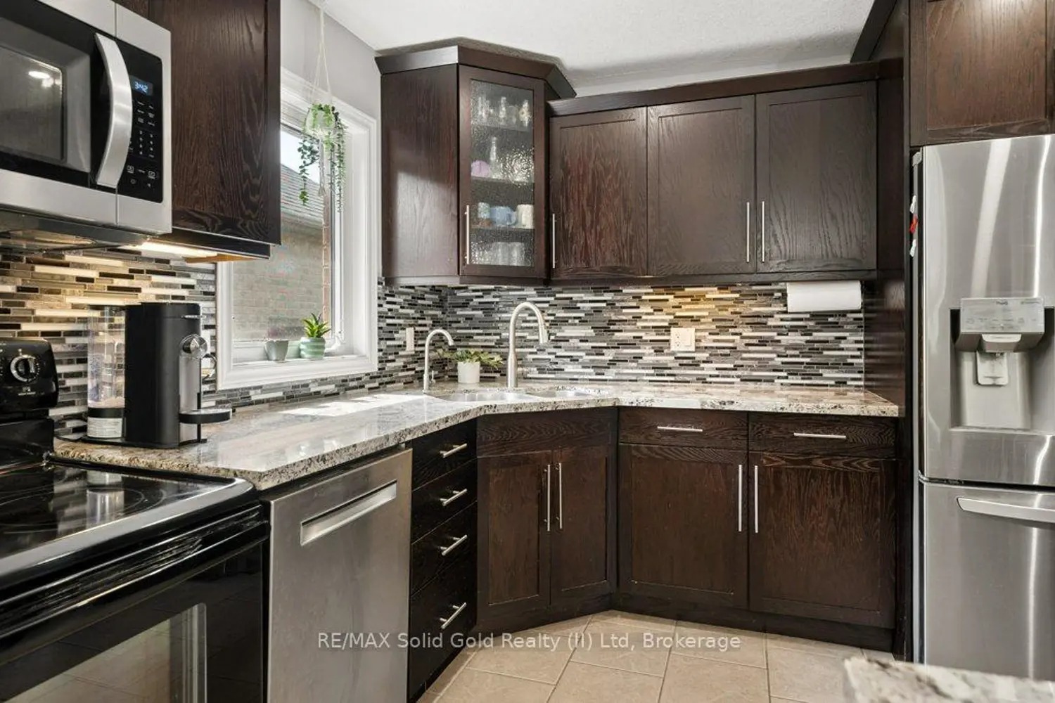 366 Townsend Drive photo 5