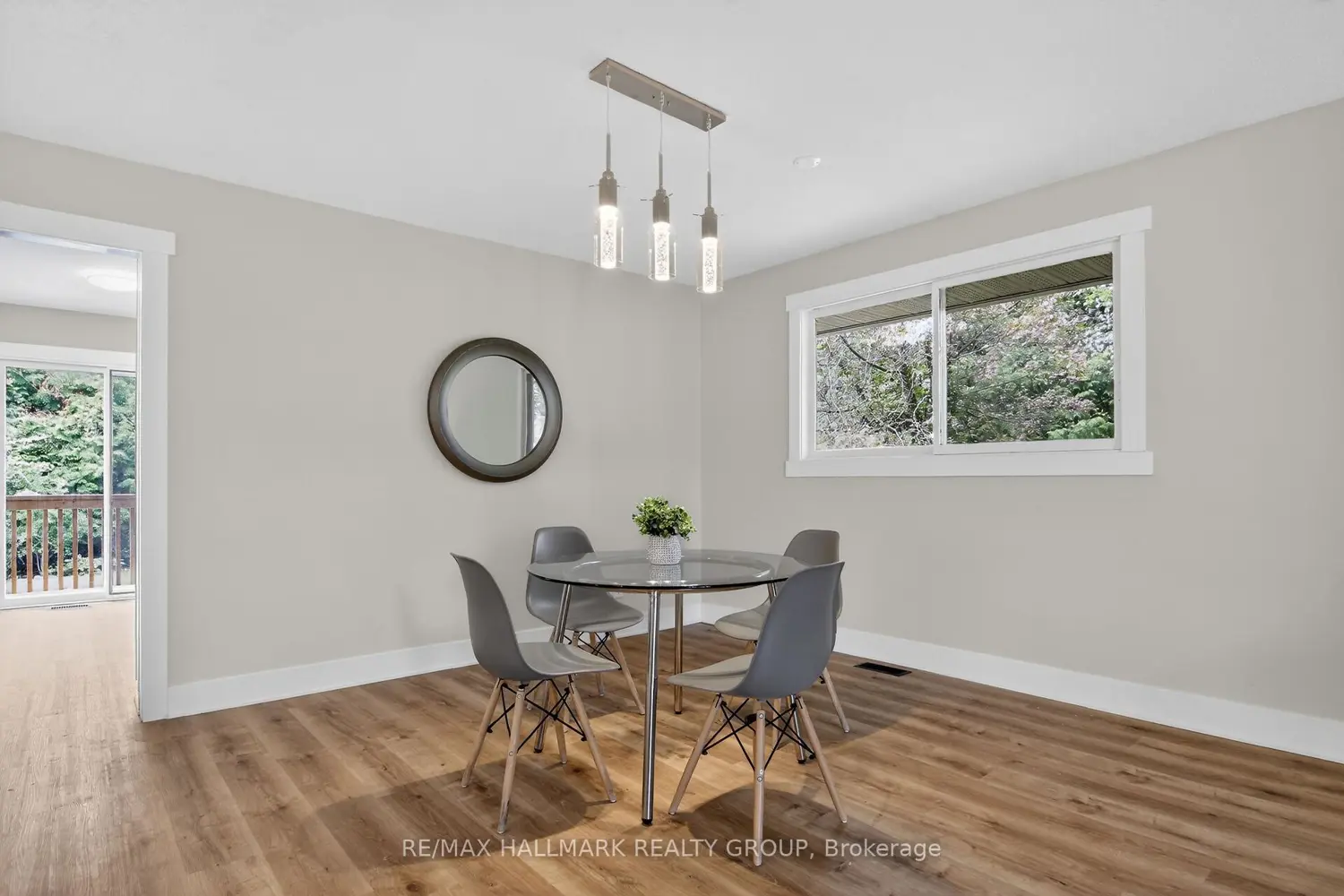 2 Birdstone Avenue photo 4