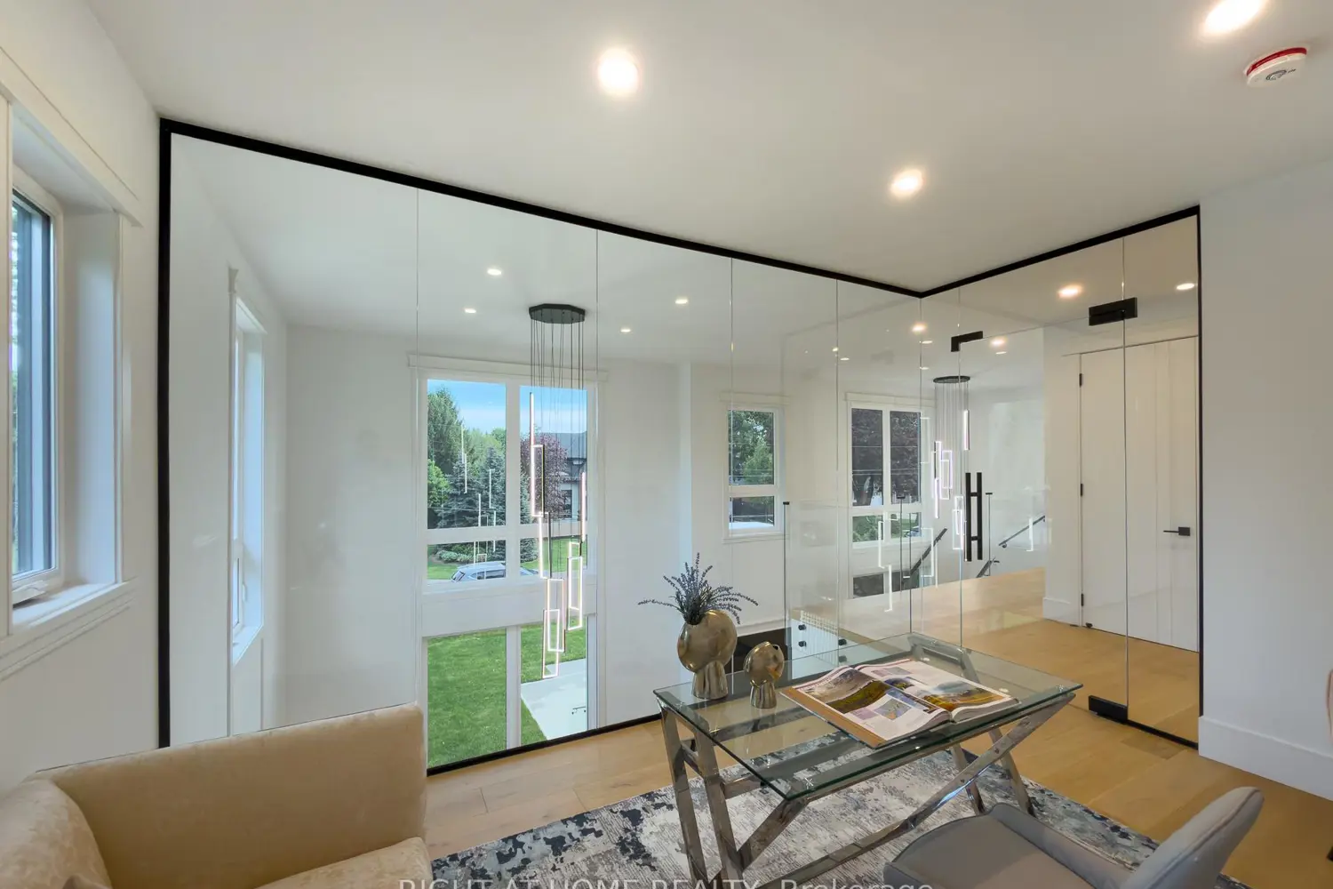 Additional image 8 of 61 Floresta Court