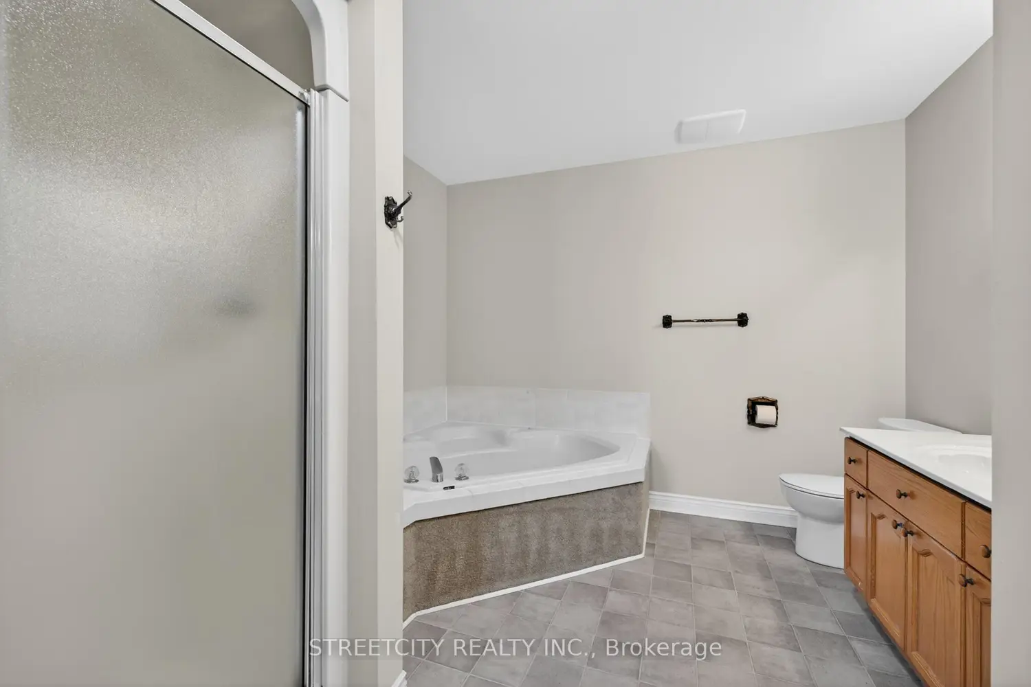 Additional image 8 of 308 Conway Drive 14
