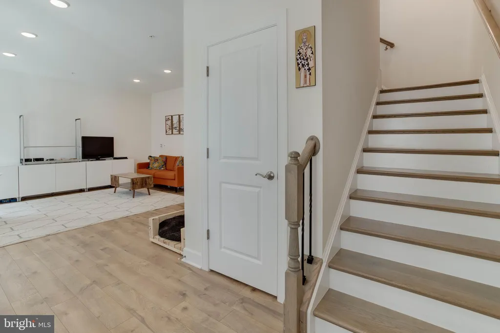 1523 Burnell Drive, Hanover, MD 21076 photo 5