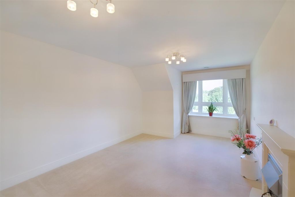 Additional image 2 of 1 bed flat for saleHorton Mill Court, Hanbury Road, Droitwich WR9