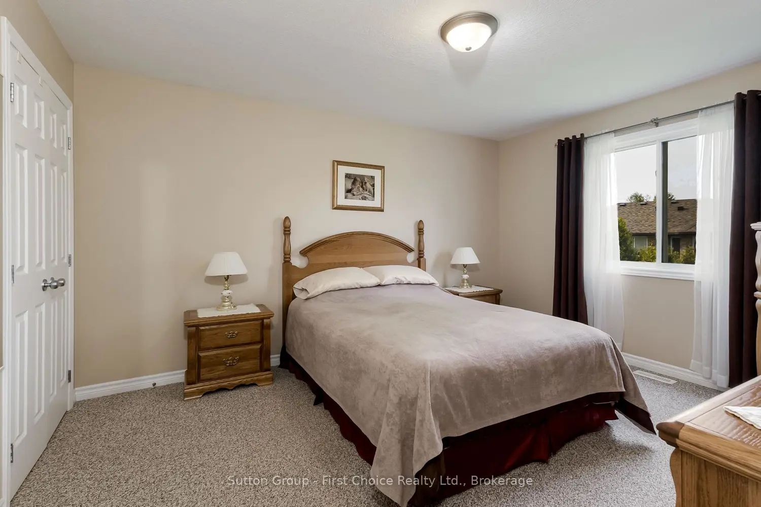 64 Park Lane photo 2