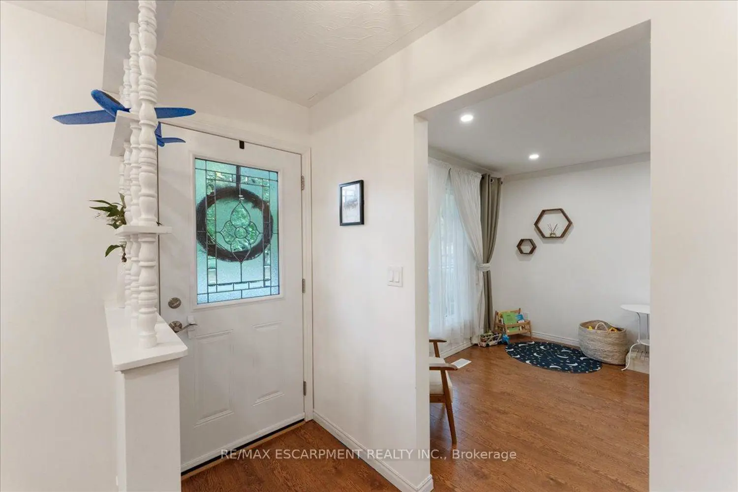 32 Donly Drive photo 4