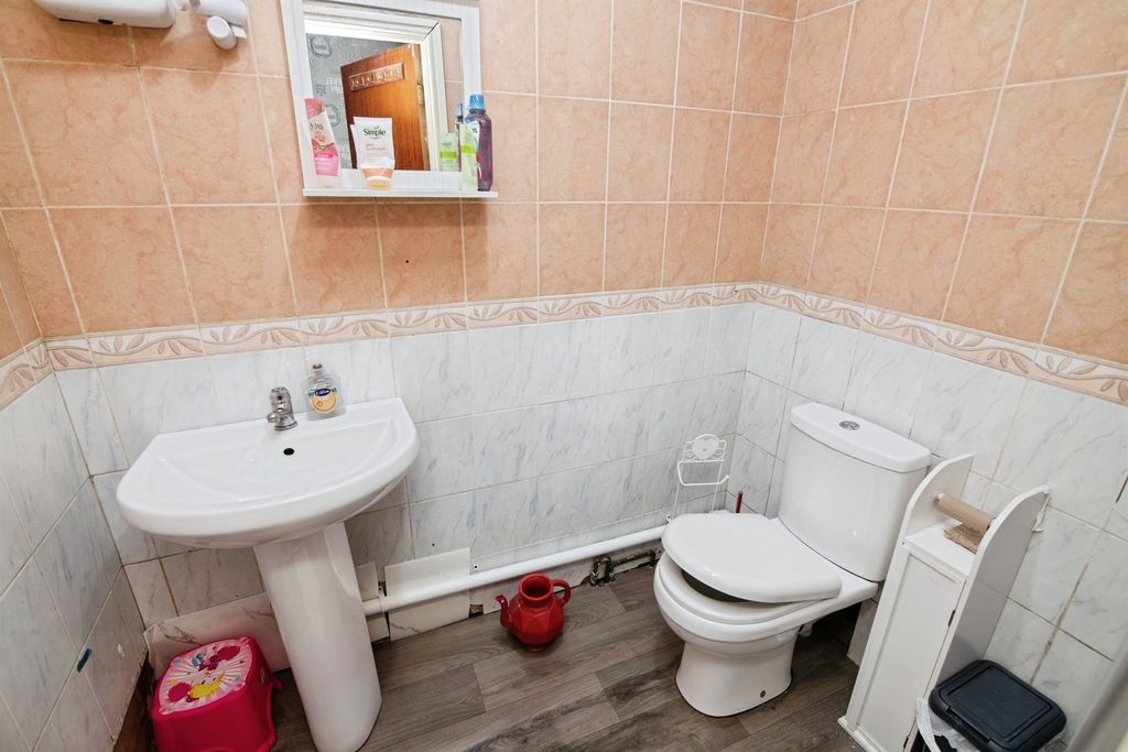 Additional image 13 of 5 bed semi-detached house for saleDixons Green Road, Dudley DY2