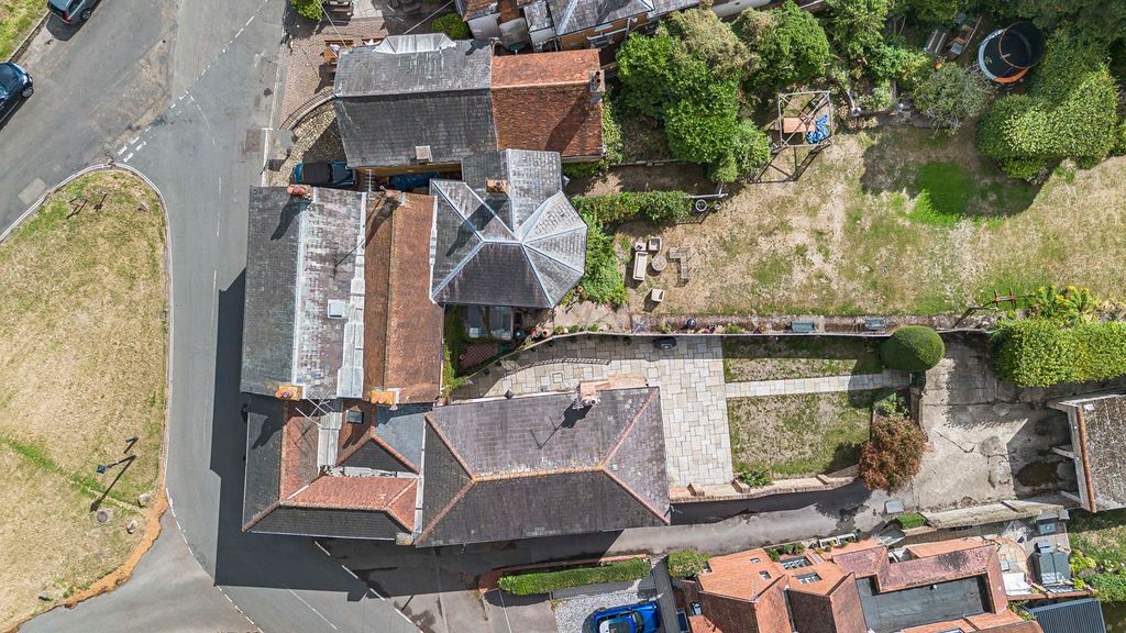 Additional image 36 of 5 bed semi-detached house for saleBarley Mow Road, Englefield Green, Egham, Surrey TW20