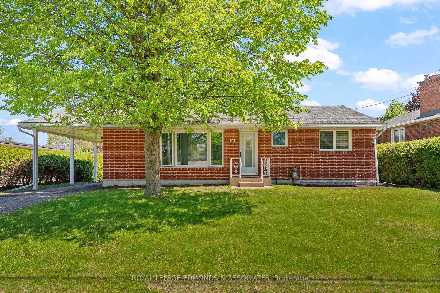 375 Broadview Drive photo 2
