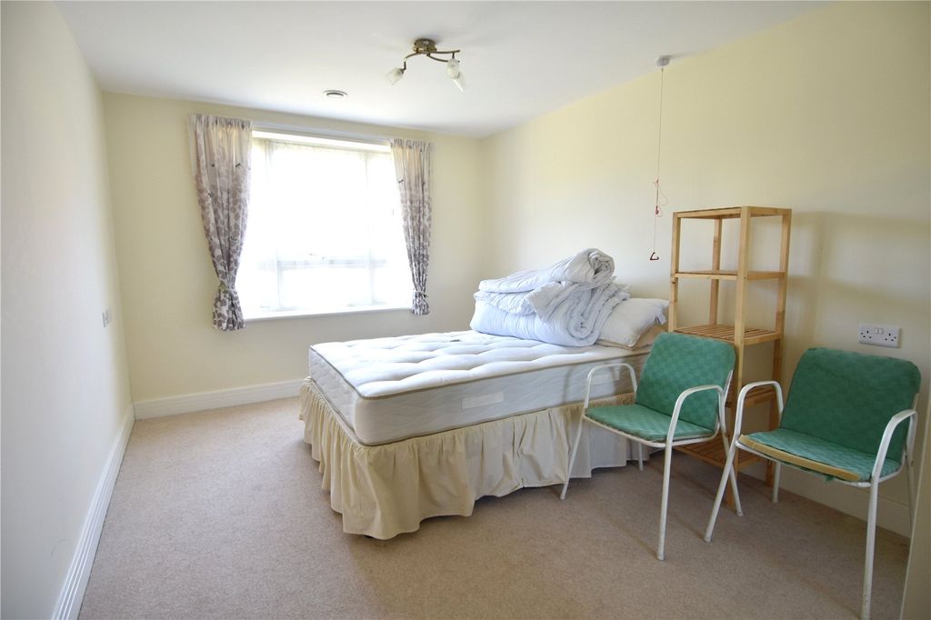 Additional image 7 of 2 bed flat for saleHanbury Road, Droitwich, Worcestershire WR9