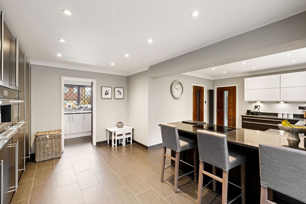 Additional image 7 of 5 bed detached house for saleOakvale Close, Elms Vale, Dover CT17
