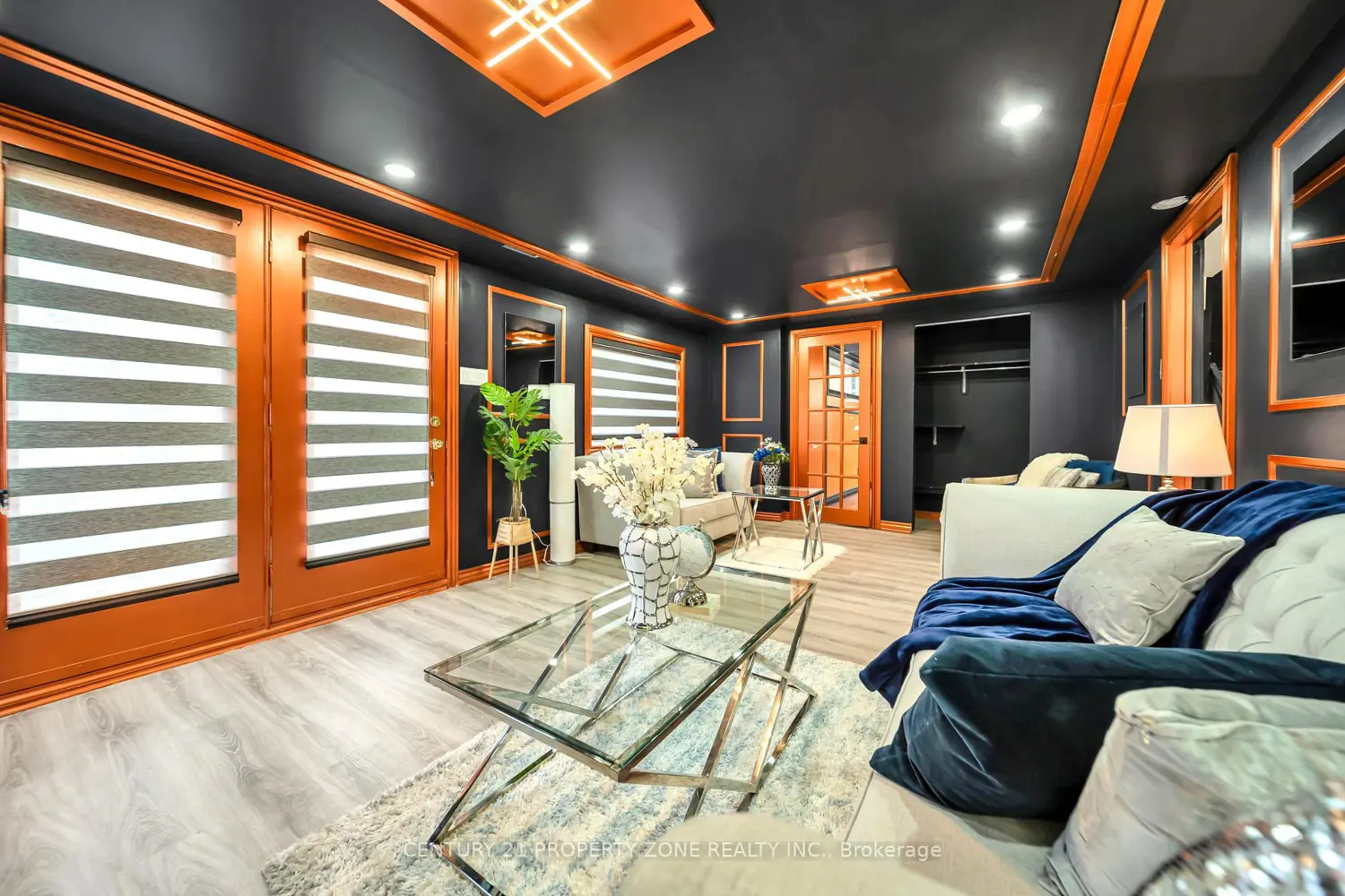 5172 Trafalgar Road photo 4