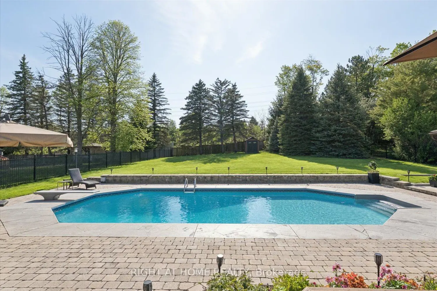 33 Wellington Heights Court