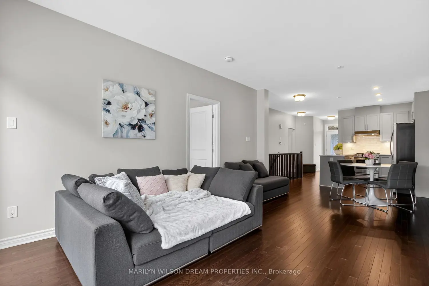 203 Maygrass Way photo 4