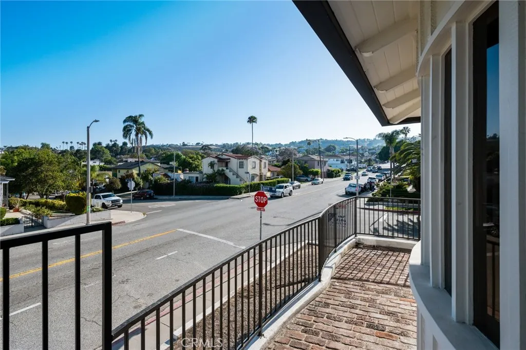 1380 W 9th St, San Pedro, CA 90732