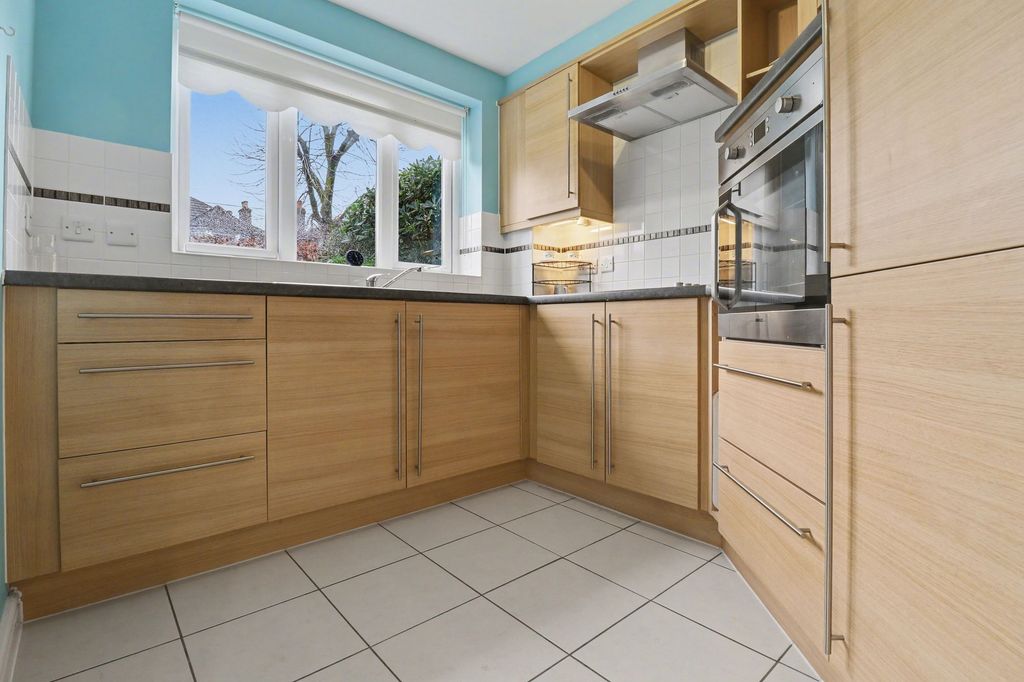 Additional image 3 of 2 bed flat for saleSopwith Road, Eastleigh SO50
