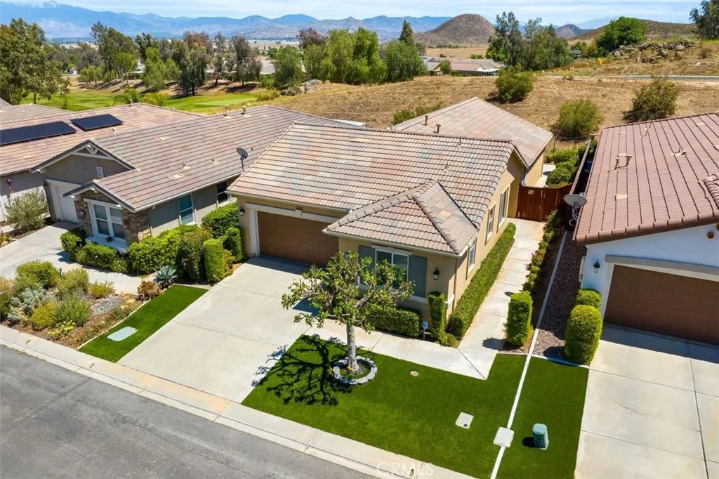 8965 Stephenson Ln, Hemet, CA 92545 photo 4
