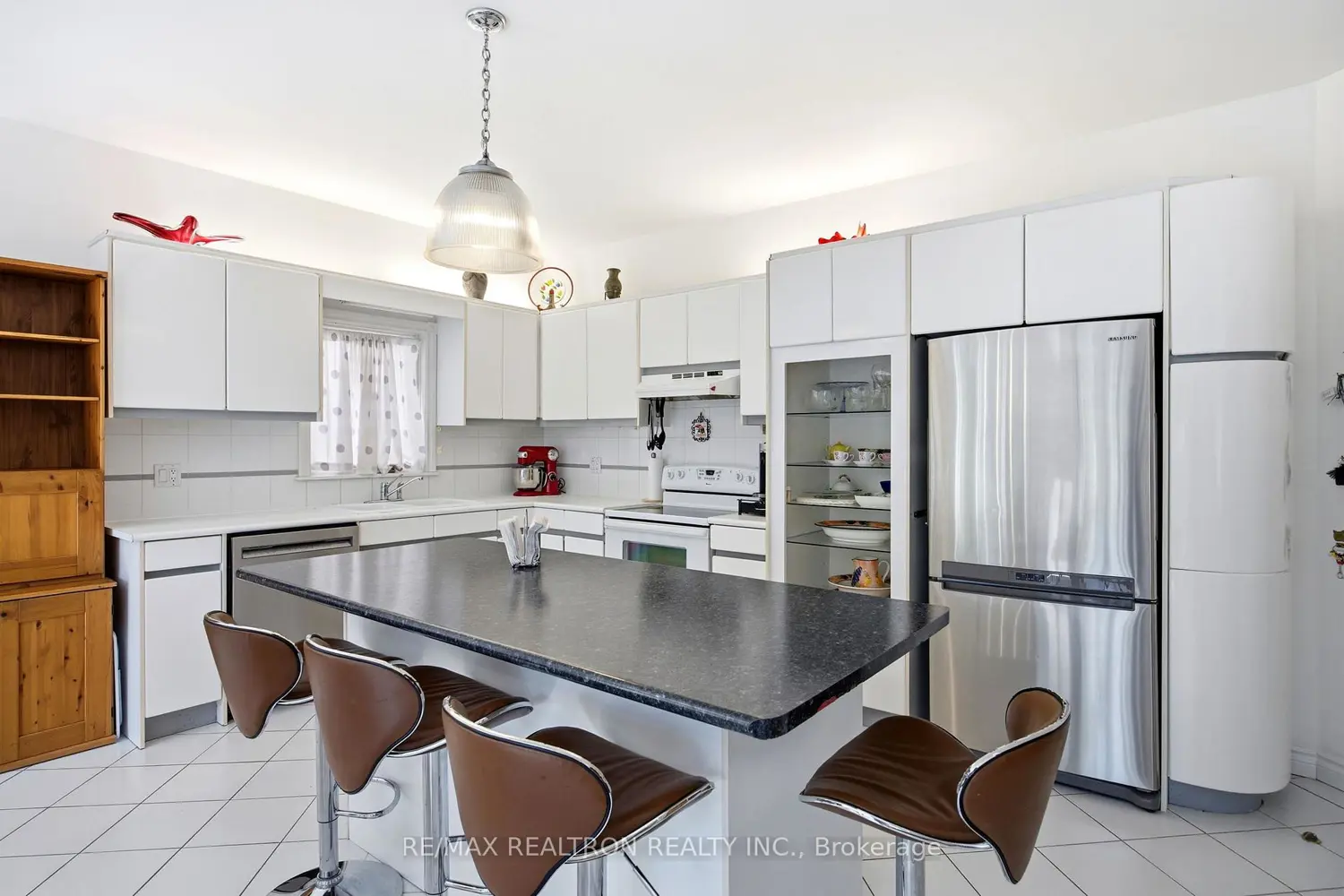 Additional image 8 of 623 Coldstream Avenue