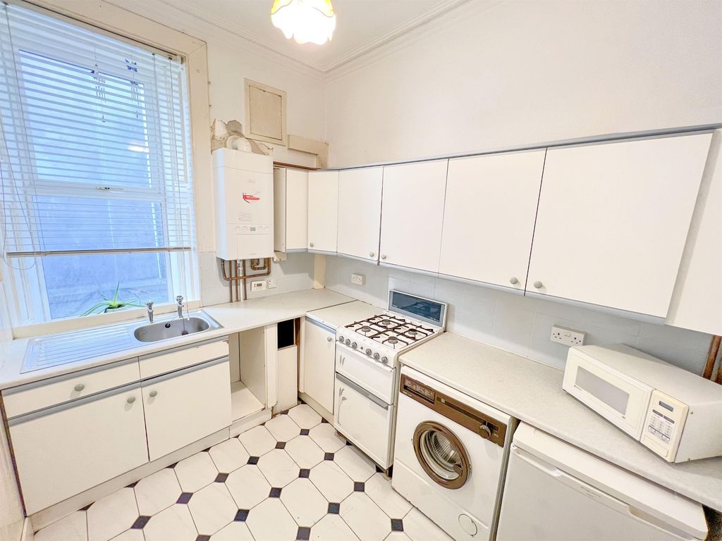 Additional image 6 of 1 bed flat for saleFlat 4A Belmont Place, Dunoon PA23