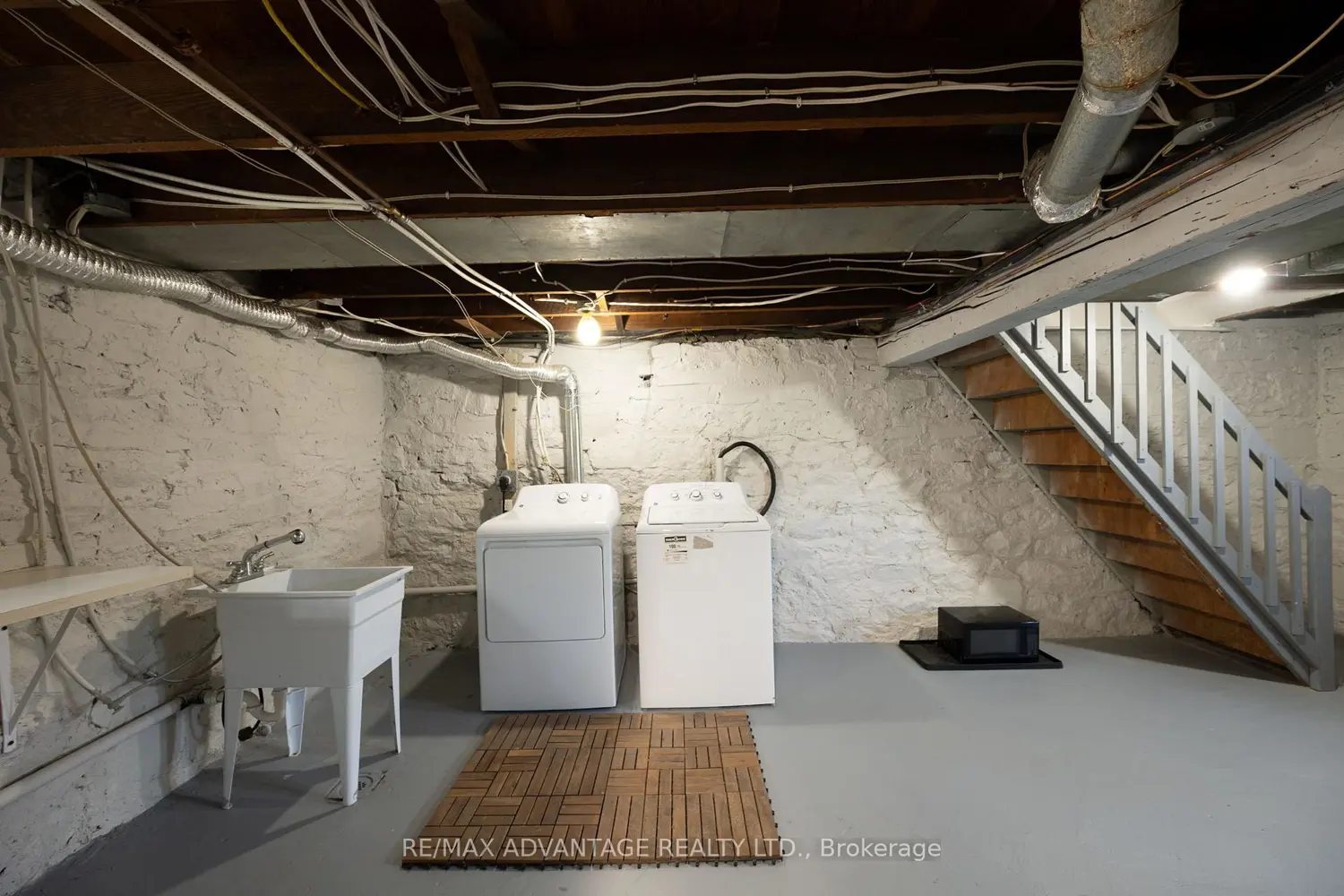 Additional image 12 of 577 English Street