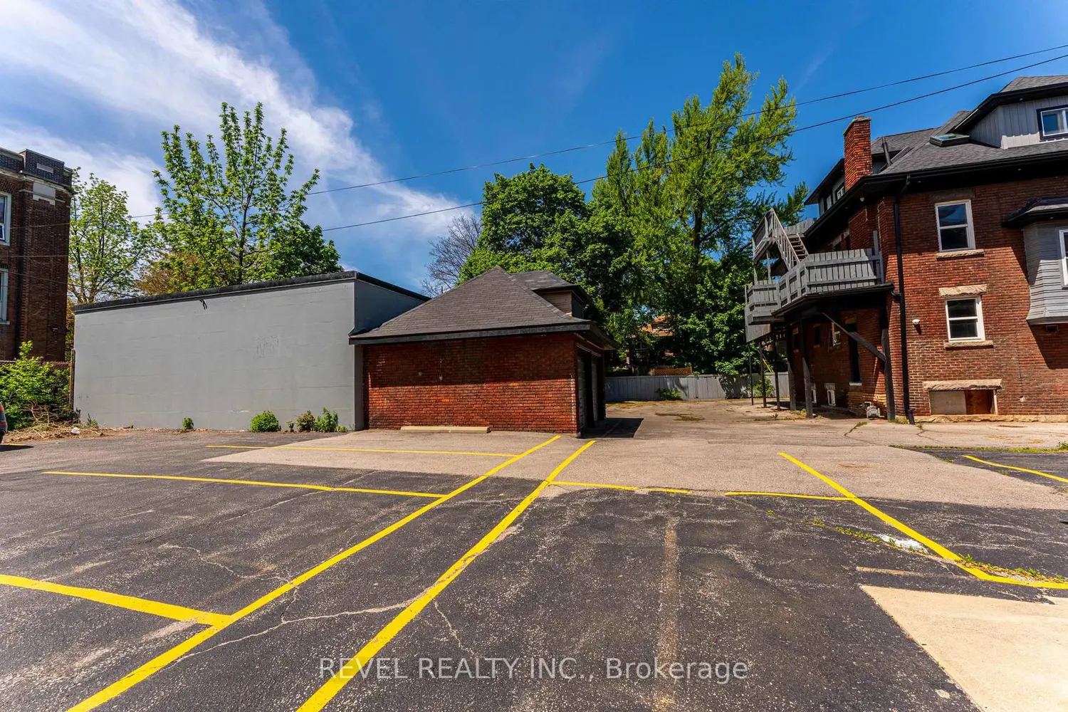Additional image 18 of 822 Main Street