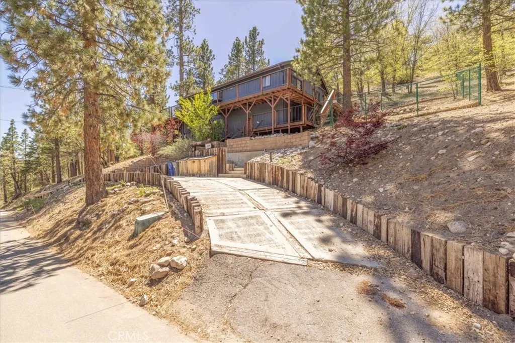 Additional image 5 of 1231 Ridge Rd, Fawnskin, CA 92333