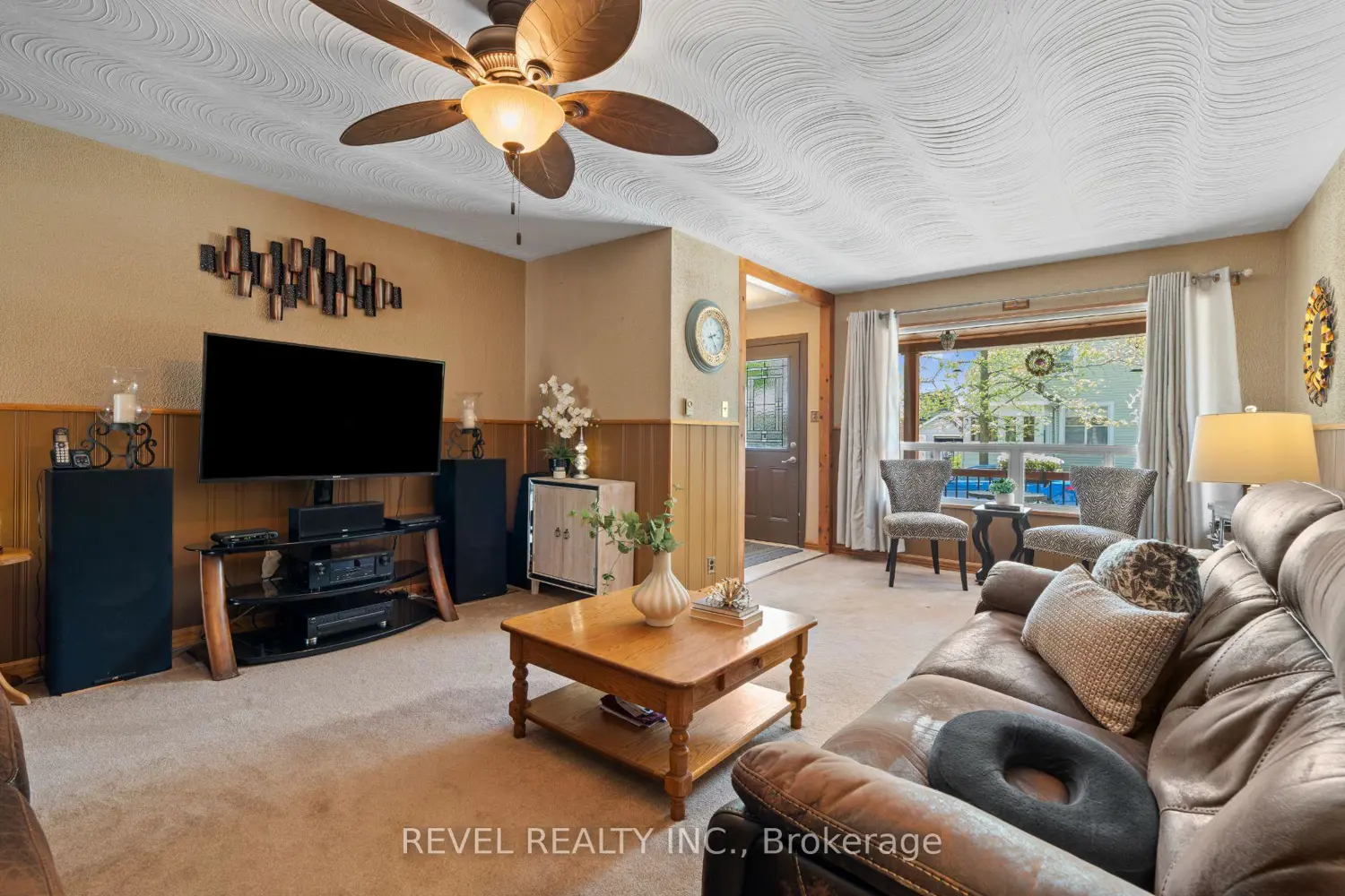 46 Menzie Avenue photo 3