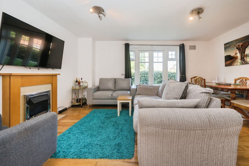 Additional image 3 of 2 bed flat for saleTommy Green Walk, Eastleigh SO50