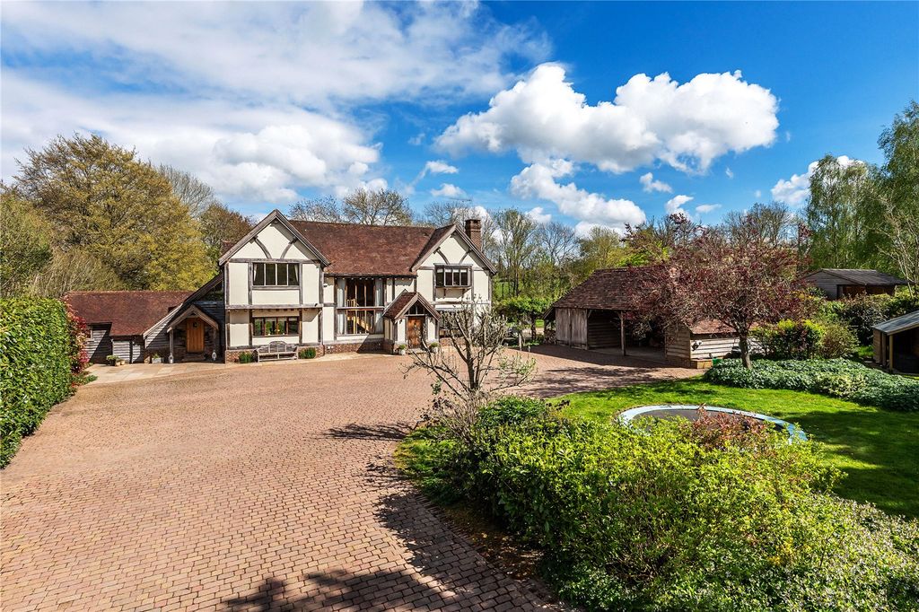 5 bed country house for saleStick Hill, Edenbridge, Kent TN8