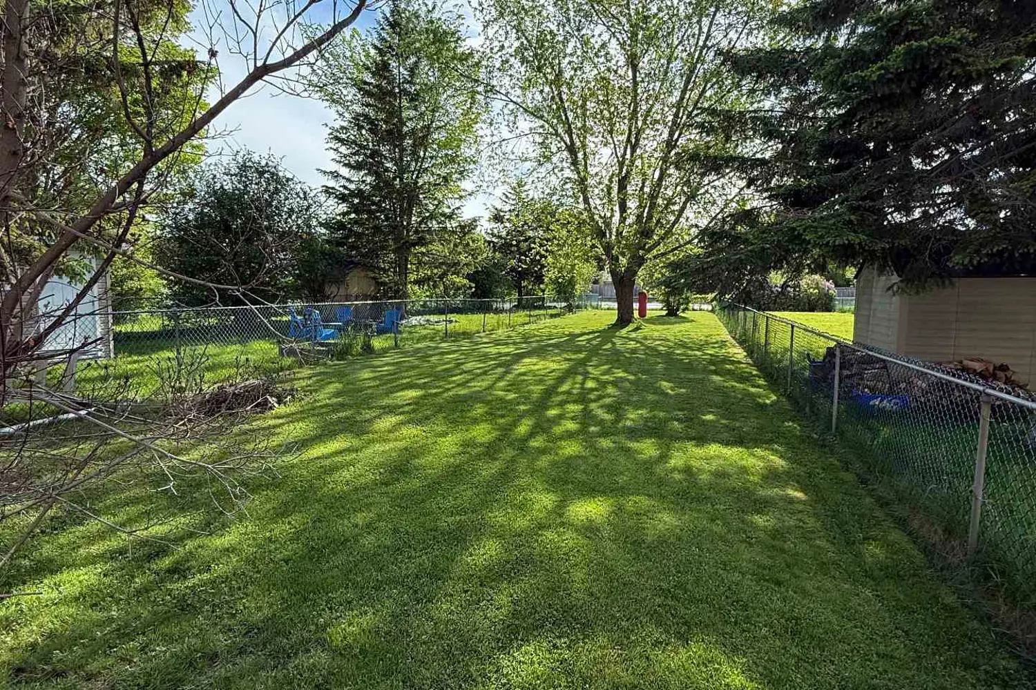 772 Littlestone Crescent photo 4