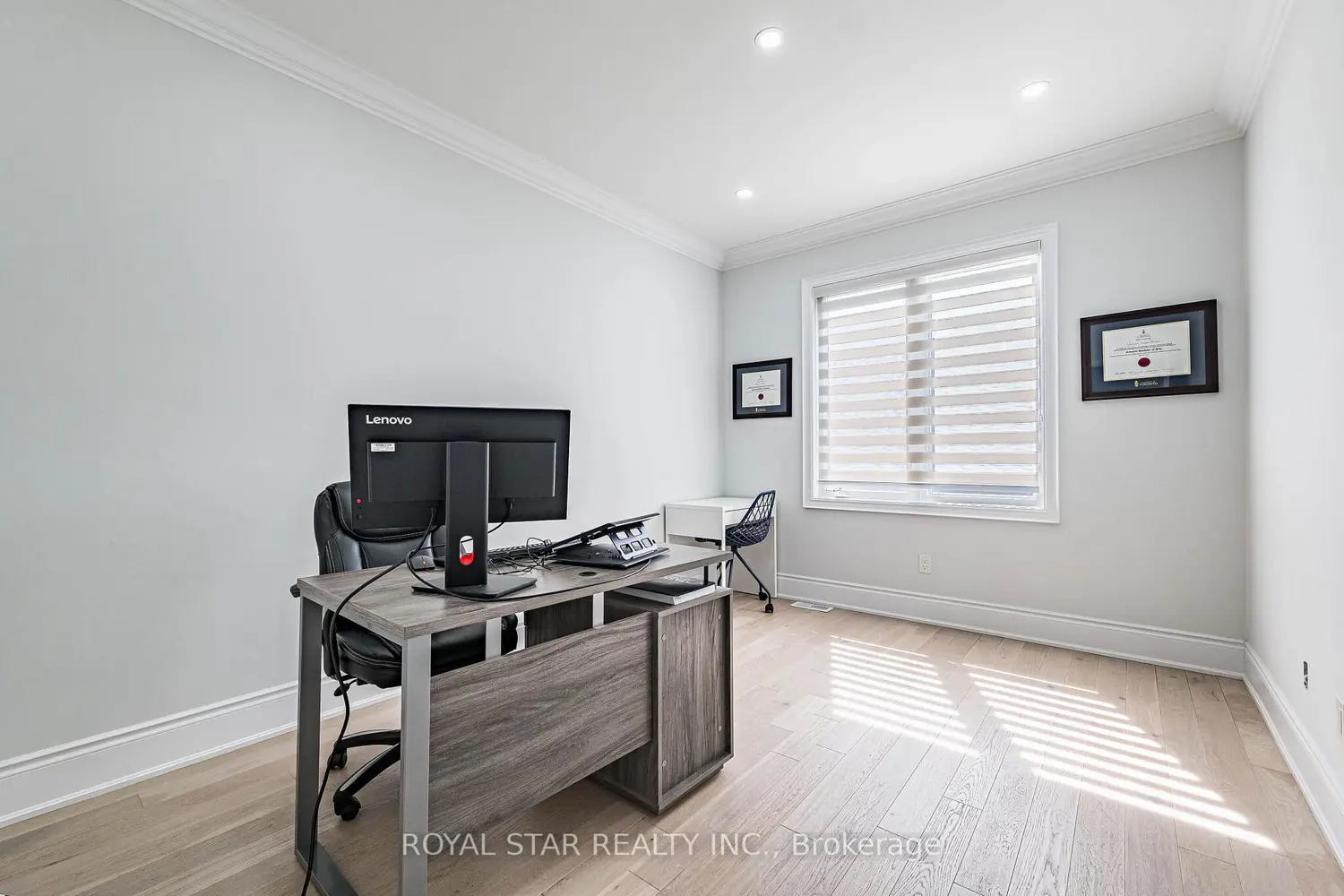 Additional image 10 of 114 Folgate Crescent