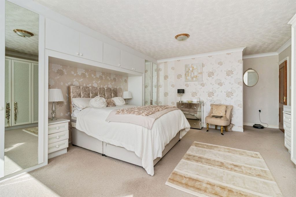 Additional image 5 of 5 bed detached house for saleSummerland Close, Dawlish EX7