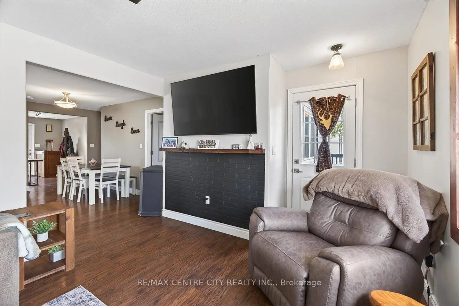 106 Metcalfe Street photo 4