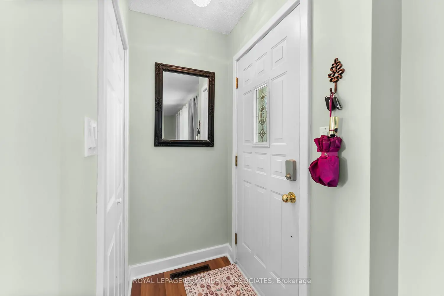 375 Broadview Drive photo 4