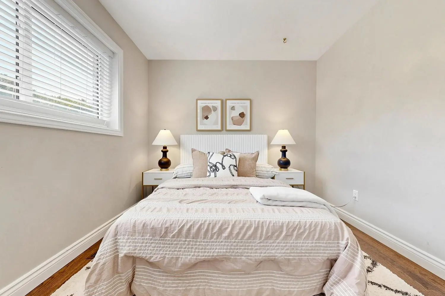 Additional image 3 of 8 Meadowglade Crescent