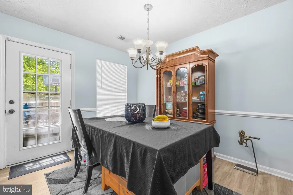 6056 Red Squirrel Place, Waldorf, MD 20603 photo 5