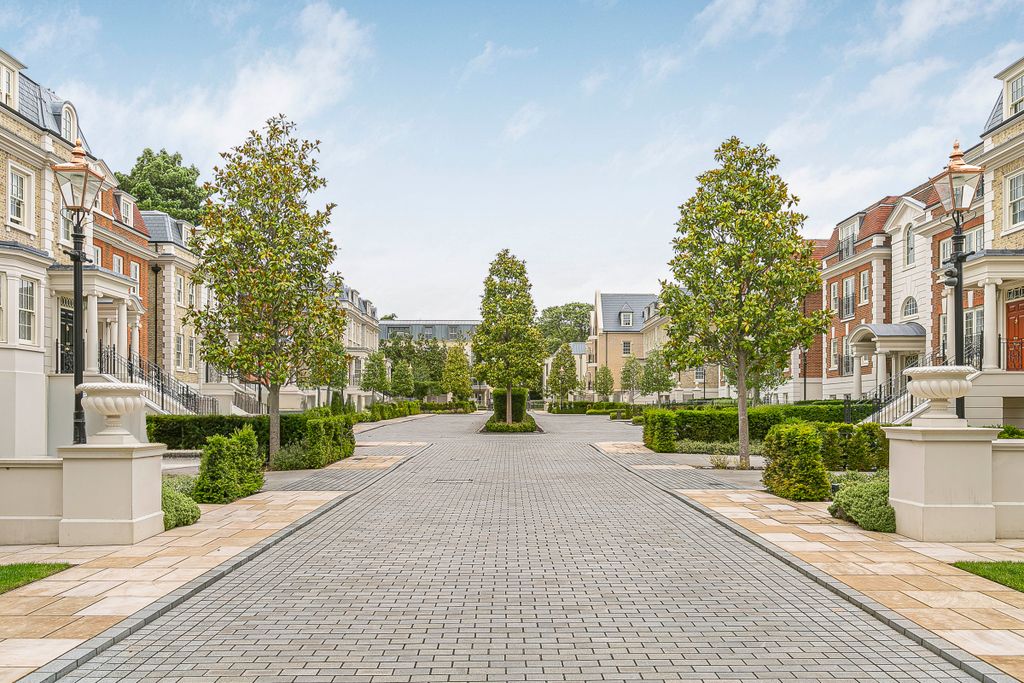 Additional image 14 of 5 bed property for saleKing John Square, Englefield Green, Surrey TW20