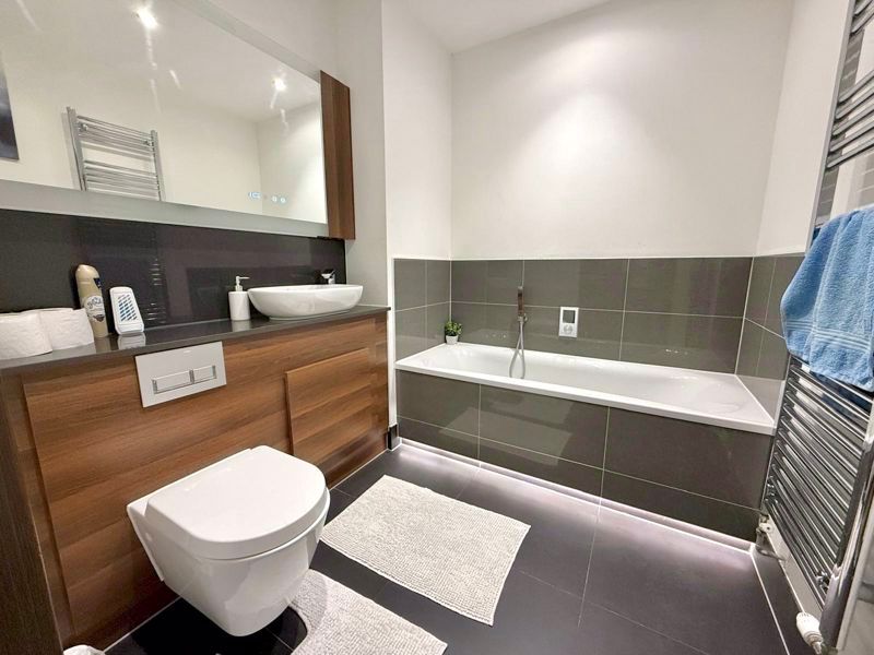 Additional image 6 of 2 bed flat for saleEly House, Dunstable LU6