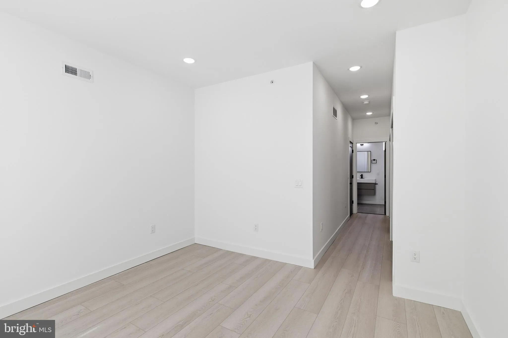 Additional image 37 of 1023 W Orleans Street, Philadelphia, PA 19133