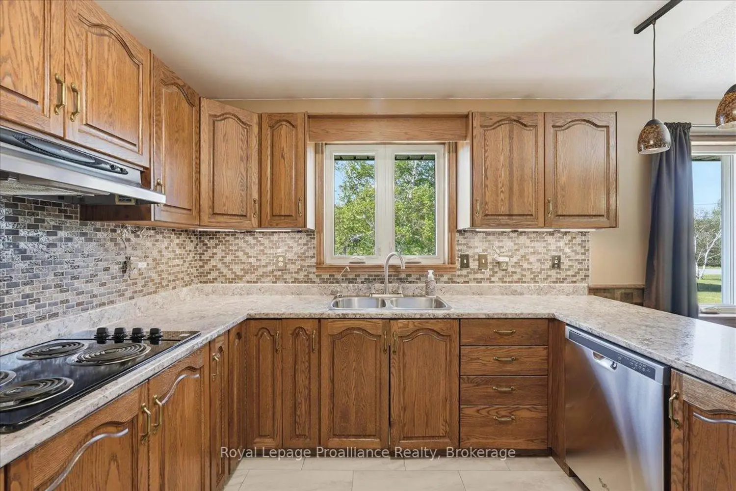 330 Thrasher Road photo 2