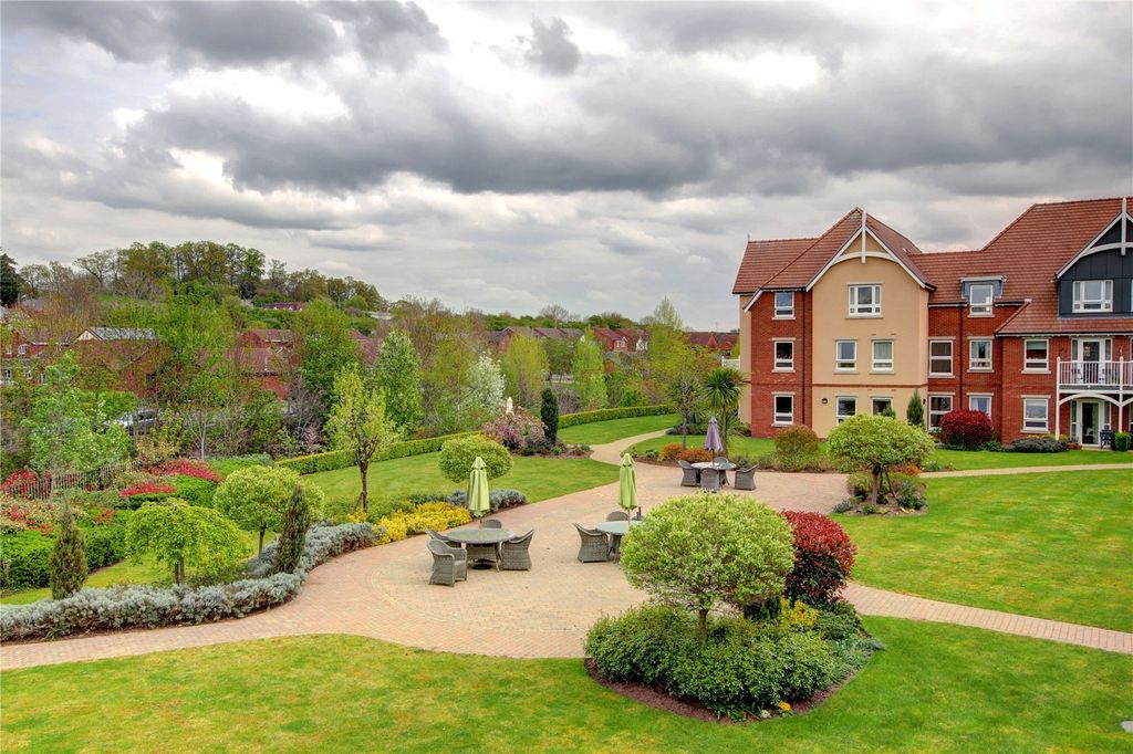Additional image 14 of 2 bed flat for saleHanbury Road, Droitwich, Worcestershire WR9